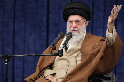 İran dini lideri Ali Ayetullah Hamaney: ''İran kimseye teslim olmayacaktır''
