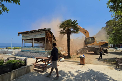 Mudanya Trilye'de 30 yıllık 4 kafe yıkıldı