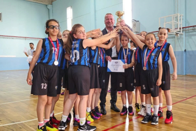 Başkan Karabatı’dan minik sporculara moral ziyareti