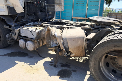 İznik'te tır ile kamyonet çarpıştı: 1 ağır yaralı
