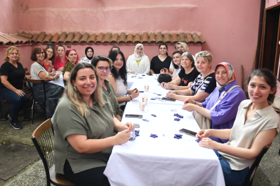 Kadınlar ürettikleri anahtarları kadınlara hediye ediyor