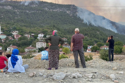 Karabük’teki orman yangınına müdahale sürüyor: 80 haneli köy tahliye edildi