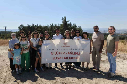 Sigarayı bırakan vatandaşlar fidan dikimi gerçekleştirdi