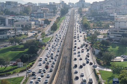 Okullar açıldı, Bursa trafiğinde yoğunluk yaşandı