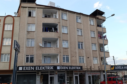 Bursa'da 3. kattan düşen çocuk ağır yaralandı