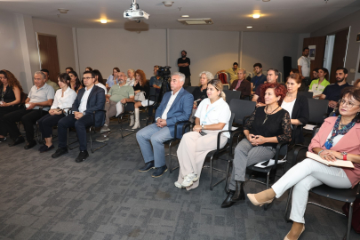 Prof. Dr. Varlı 'Müziğin Sessiz Siyaseti'ni anlattı