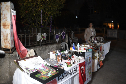 Bu sokakta eğlence ve alışveriş bir arada