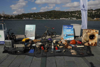 Denizden çıkan atıklar, görenleri hayrete düşürdü