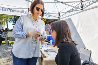 Mobil ekipler vatandaşları sigara bırakmaya teşvik ediyor