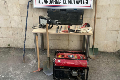 Definecilere suçüstü