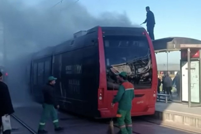 Bursa'da İpek Böceği tramvayında yangın paniği