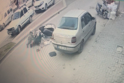 Motosiklet yayaya çarptı: 2 yaralı