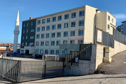 Öğrenciler, dersten çok nasıl gelip gideceğini düşünüyor