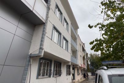 Dengesini kaybedip camdan düşen şahıs ağır yaralandı