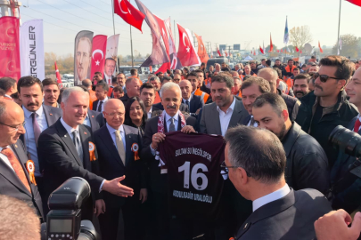 Bakan Uraloğlu: "Önümüzdeki yıl Bursa'mıza yüksek hızlı trenle seyahat edeceğiz"