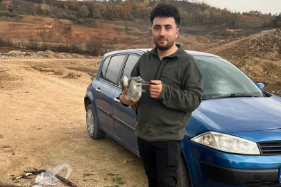 Mahsur kalan mavi balıkçıl kuşunu doğa gezisine çıkan gençler kurtardı