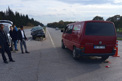 Karacabey’de iki otomobil çarpıştı: 2 yaralı