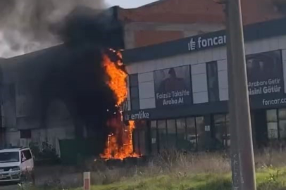 Bursa’da elektrik panosundan çıkan yangın işyerine sıçradı