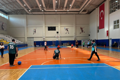 Gözler kapalı 12 dakikalık maçın kazananı empati oldu