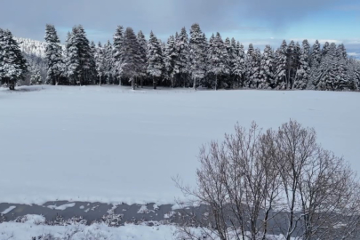 Uludağ'da kar kalınlığı 6 santimetreye geriledi
