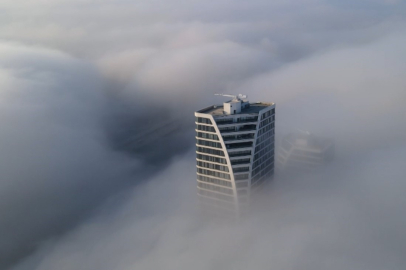 Bursa’da sis şehri yuttu