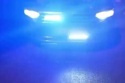 Çakarlı otomobil jandarmadan kaçamadı