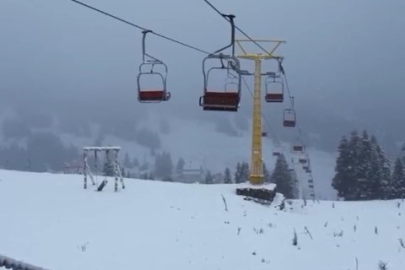 Uludağ'da kar yağışı etkisini sürdürüyor