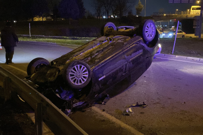 Kontrolden çıkan otomobil takla attı