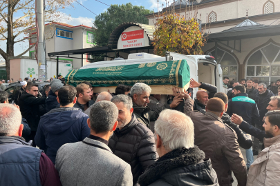 Bursa'da 3 gün aranıp Mudanya sahilde cesedi bulunan 19 yaşındaki Berat Yavuz toprağa verildi