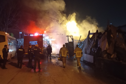 Osmangazi'de gece saatlerinde yangın paniği: 1 yaralı