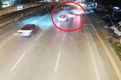 Ehliyetsiz genç, ağabeyinin otomobili ile makas atarken kaza yaptı