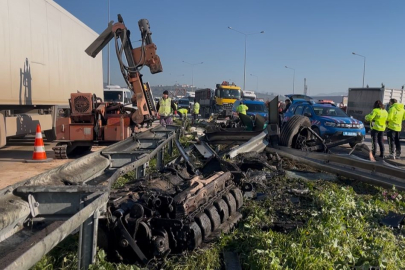 Bariyerlere saplanıp demir yığınına dönen kamyon kabininde can pazarı