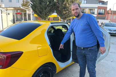 Bursalı taksici yaşlı çiftin araçta unuttuğu 5500 Euro'yu teslim etti
