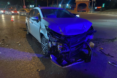 Bursa'da kavşakta feci kaza: 1 ağır yaralı