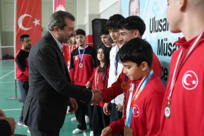 Gürsu’nun sporcularına ödül yağdı