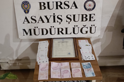 Bursa'da 300 polisle uygulama: Mekanlar denetlendi, kumar masaları çökertildi