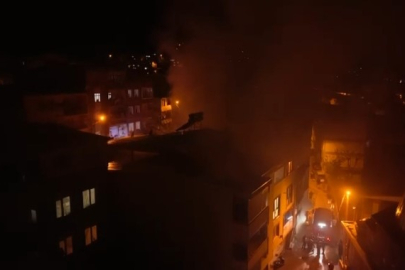 Bursa'da apartmanın deposunda çıkan yangın paniğe neden oldu