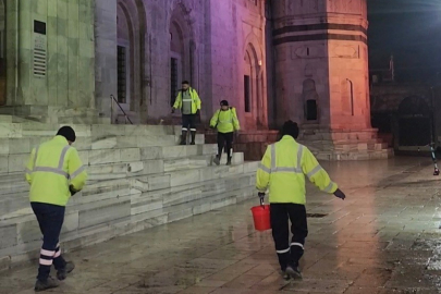 Kar yüzünden kapanan 145 mahallenin yolu büyükşehir ekipleri tarafından açıldı