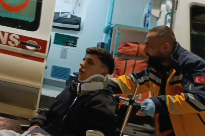 Bursa'da direksiyon hakimiyetini kaybeden sürücü direğe çarptı