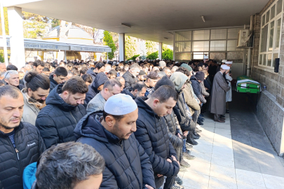 Tomruk taşıdığı vinçte akıma kapılarak hayatını kaybeden patron son yolculuğuna uğurlandı