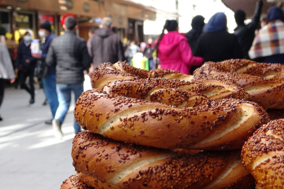 İstanbul’da gıda güvenliğine yönelik yeni önlemler: İşletmelere kamera, seyyar satılıcılara izin belgesi şartı getirildi