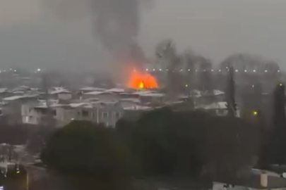 Bursa'da palet fabrikasında yangın: Söndürme çalışmaları sürüyor