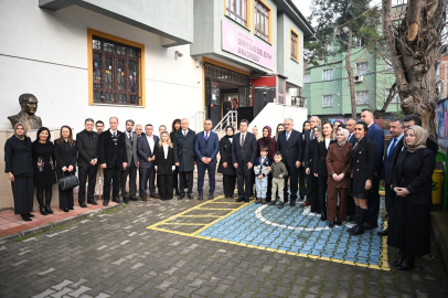 Bursa'da öğrencilerin karne heyecanı