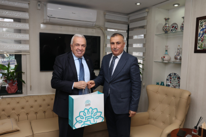 Nilüfer Belediye Başkanı Özdemir'den Bursa İl Milli Eğitim Müdürü Çokgezer'e ziyaret