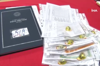 Yaklaşık 18 milyon öğrenci karnelerini alarak yarıyıl tatiline girdi