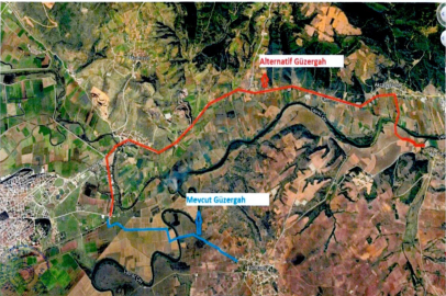 Hasar gören ve beşik gibi sallanan köprü yıkılıyor