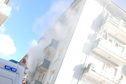 Bursa'da yangın faciası...Yatalak adam alev kapanında kaldı