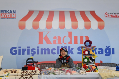 Girişimci kadınların el emeği Osmangazi Meydanı'nda buluştu