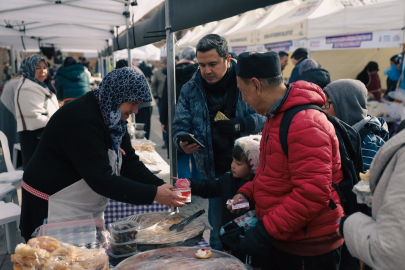 "Meydan Kadınların" dayanışma pazarına büyük ilgi