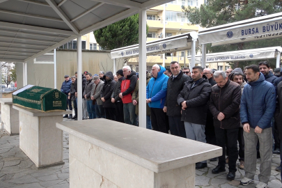 Yazar Ahmet Turan Alkan Bursa'da toprağa verildi